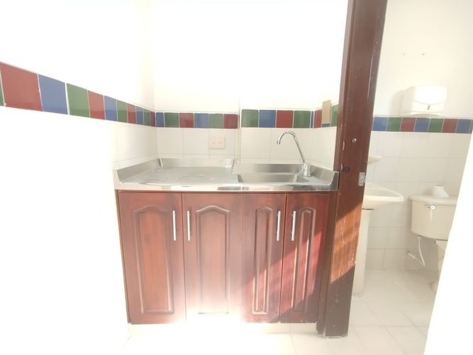 Oficina en arriendo en Cambulos, Pereira, 50 m² · foto 12 de 12
