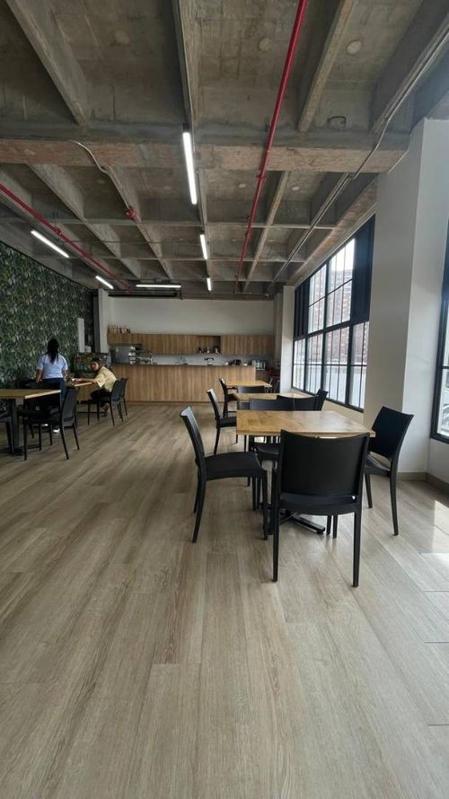 Oficina en venta en Los Colores, Medellín, 8 m² · foto 8 de 17