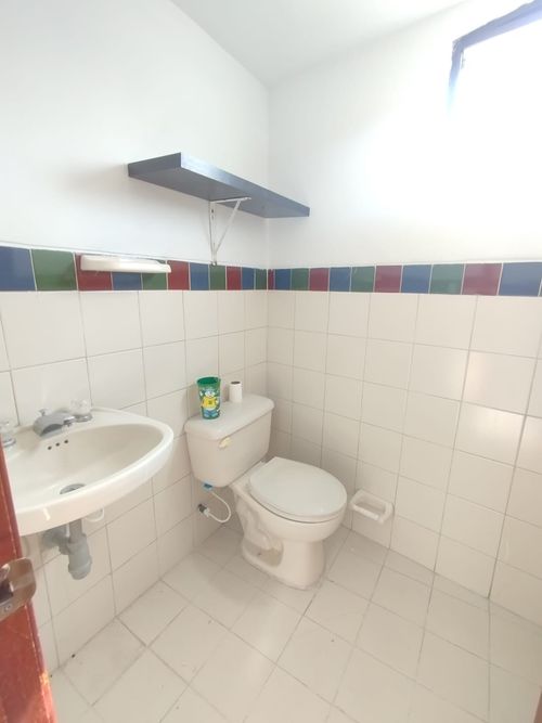Oficina en arriendo en Cambulos, Pereira, 50 m² · foto 8 de 9