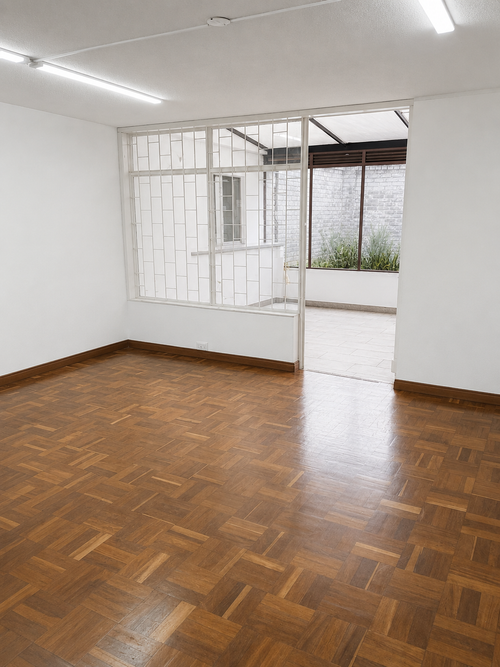 Casa de 6 alcobas en venta en Engativá, Bogotá, 274 m² · foto 7 de 8