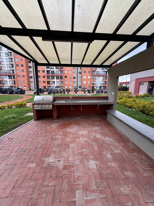Apartamento de 3 alcobas en venta en El Sosiego, Madrid, 54 m² · foto 23 de 24