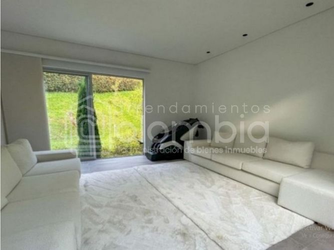 Casa de 4 alcobas en venta en Las Palmas, Medellín, 730 m² · foto 10 de 16