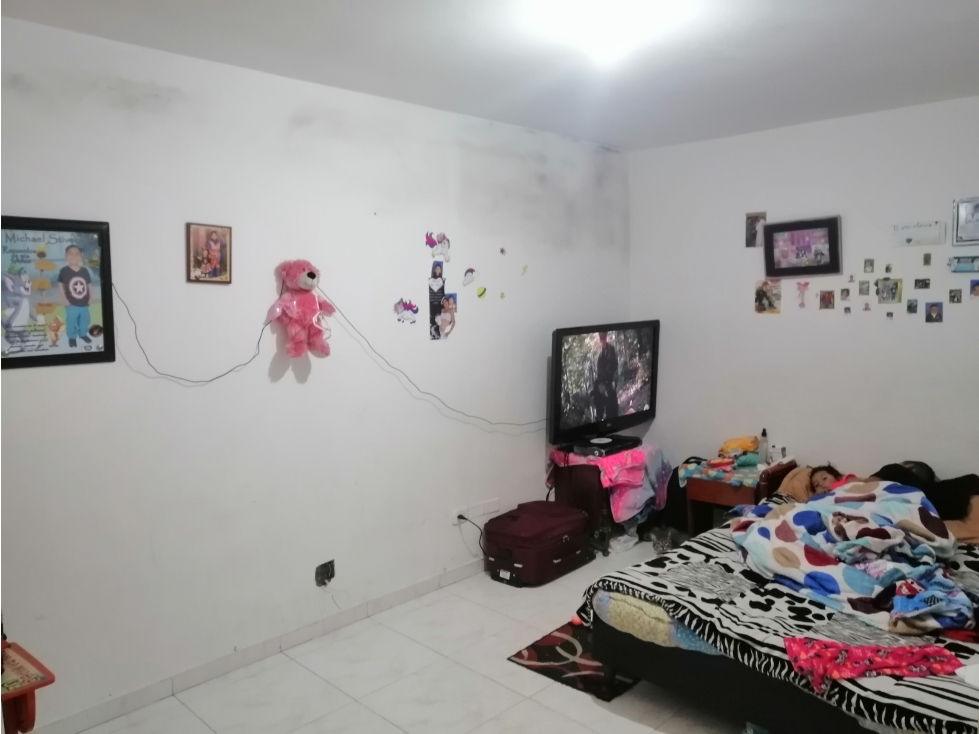 Casa en venta en La Comuna, Bogotá · foto 13 de 24