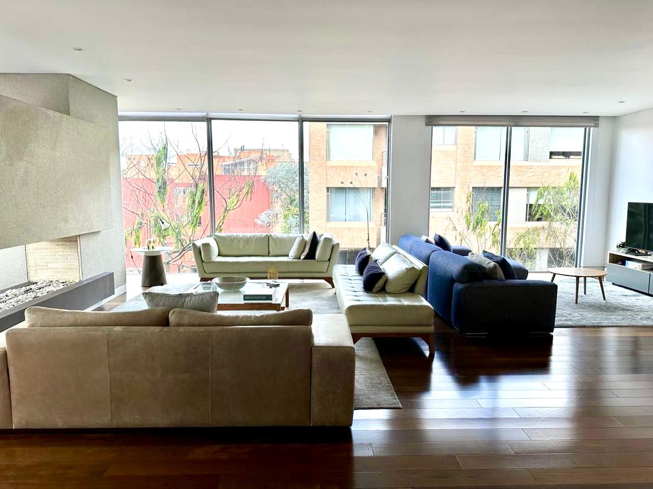 Apartamento en venta en Chico Norte, Bogotá · foto 3 de 16