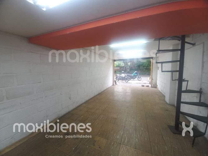 Local en arriendo en Prado, Medellín, 50 m² · foto 2 de 9