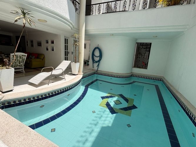 Casa de 5 alcobas en venta en El Ingenio, Cali, 432 m² · foto 2 de 18