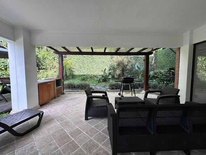 Casa de 3 alcobas en venta en El Poblado, Medellín, 300 m² · foto 17 de 20