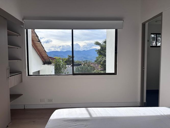 Casa de 3 alcobas en venta en El Poblado, Medellín, 300 m² · foto 8 de 20