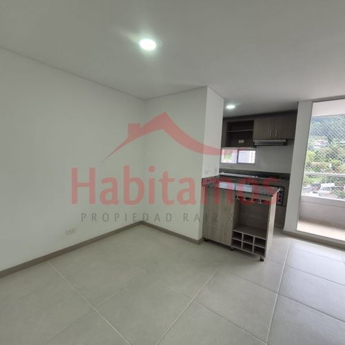 Apartamento de 2 alcobas en venta en Las Antillas, Envigado, 70 m² · foto 2 de 16