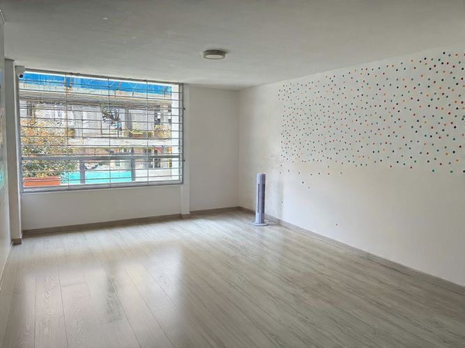 Casa de 4 alcobas en venta en Santa Barbara, Bogotá, 230 m² · foto 22 de 24
