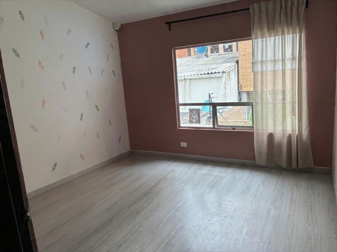 Casa de 4 alcobas en venta en Santa Barbara, Bogotá, 230 m² · foto 23 de 24