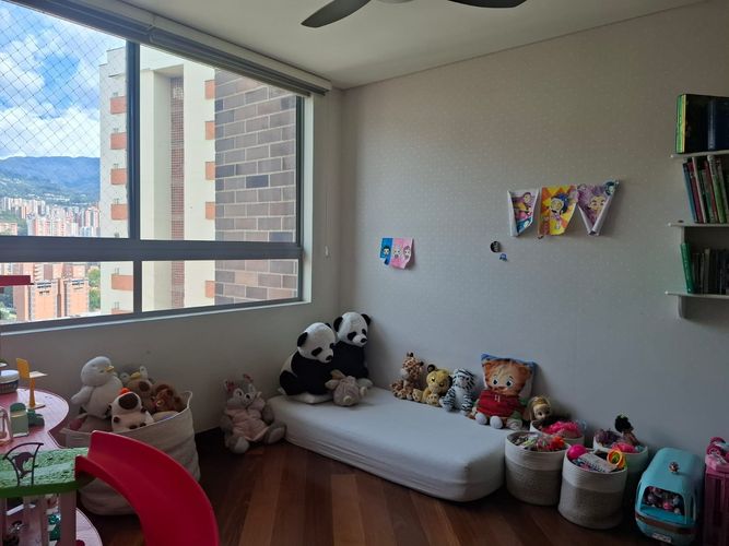 Apartamento de 3 alcobas en venta en Santa María De Los Ángeles, Medellín, 150 m² · foto 13 de 18