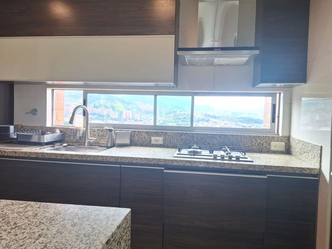Apartamento de 3 alcobas en venta en Santa María De Los Ángeles, Medellín, 150 m² · foto 9 de 18
