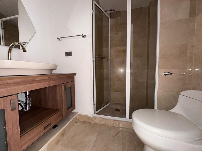 Apartamento de 3 alcobas en venta en El Poblado, Medellín, 114 m² · foto 17 de 17