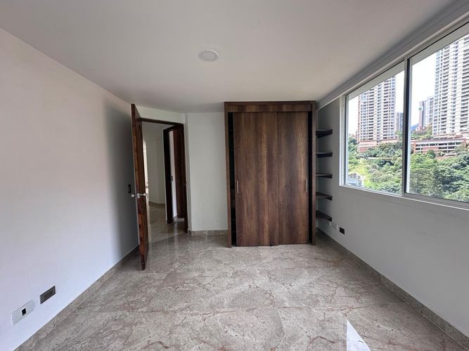 Apartamento de 3 alcobas en venta en El Poblado, Medellín, 114 m² · foto 15 de 17