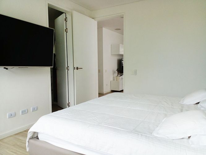 Casa de 4 alcobas en venta en El Poblado, Medellín, 680 m² · foto 12 de 20