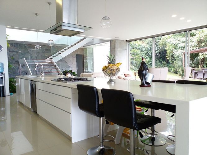 Casa de 4 alcobas en venta en El Poblado, Medellín, 680 m² · foto 4 de 20