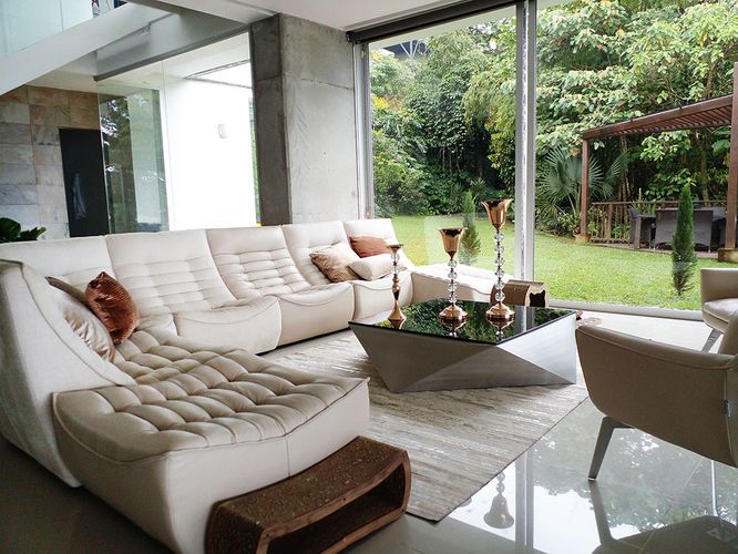 Casa de 4 alcobas en venta en El Poblado, Medellín, 680 m² · foto 2 de 20