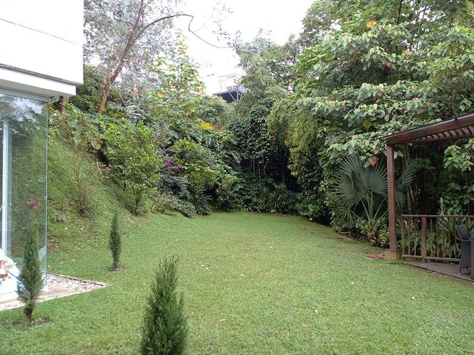 Casa de 4 alcobas en venta en El Poblado, Medellín, 680 m² · foto 20 de 20