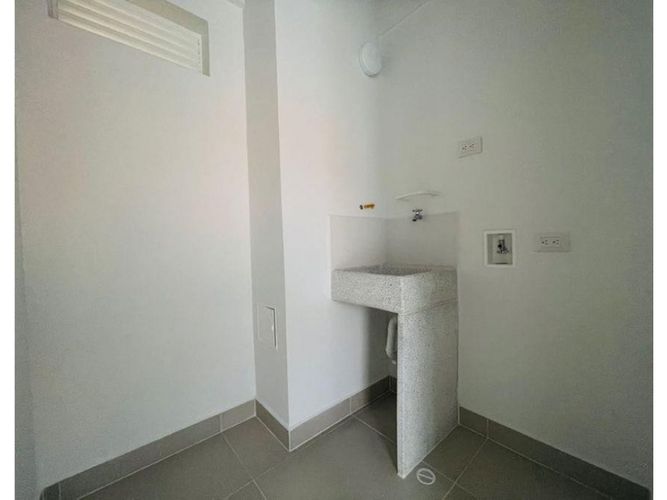 Apartamento de 2 alcobas en venta en La Ceja, 61 m² · foto 7 de 14