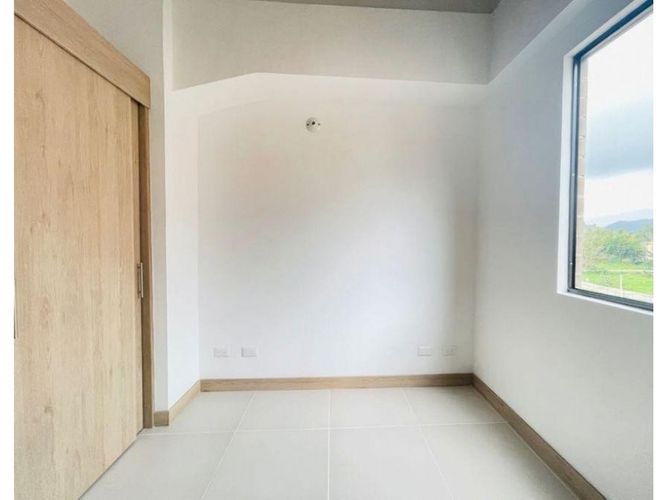 Apartamento de 2 alcobas en venta en La Ceja, 61 m² · foto 9 de 14