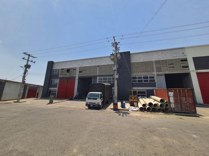 Bodega en arriendo en San Pedro Alejandrino, Barranquilla, 822 m² · foto 2 de 24