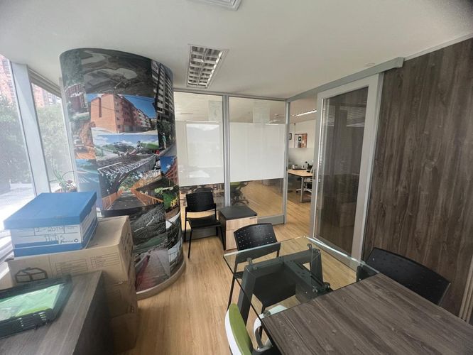 Oficina en arriendo en El Poblado, Medellín, 67 m² · foto 10 de 17