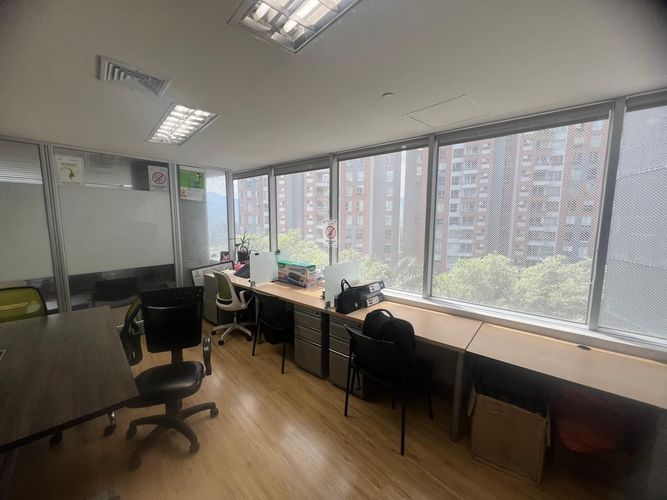 Oficina en arriendo en El Poblado, Medellín, 67 m² · foto 16 de 17
