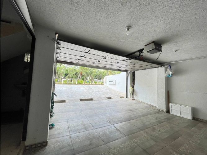 Casa de 7 alcobas en venta en El Ingenio, Cali, 750 m² · foto 2 de 24
