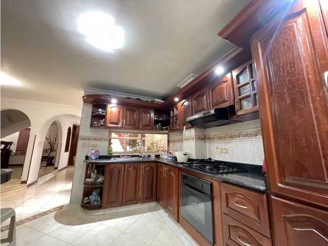 Casa de 7 alcobas en venta en El Ingenio, Cali, 750 m² · foto 18 de 24