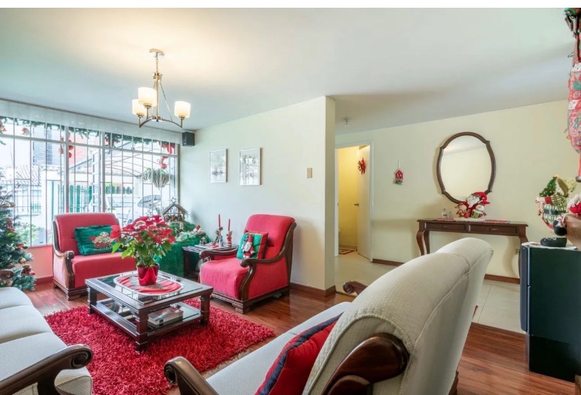 Casa en venta en Cedritos, Bogotá · foto 3 de 12
