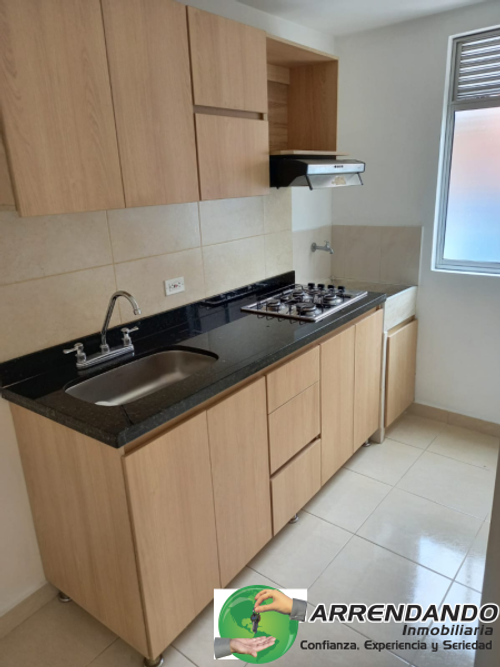 Apartamento en venta en Asturias, Itagüí · foto 4 de 12