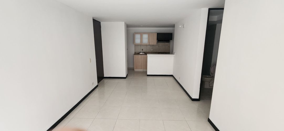 Apartamento de 3 alcobas en arriendo en Villa Carlota, Medellín, 67 m² · foto 5 de 12
