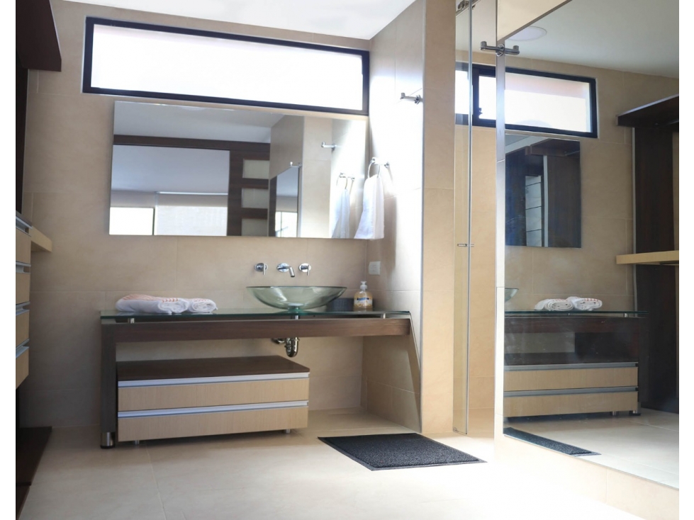 Apartamento en venta en Santa Barbara Central, Bogotá · foto 8 de 19