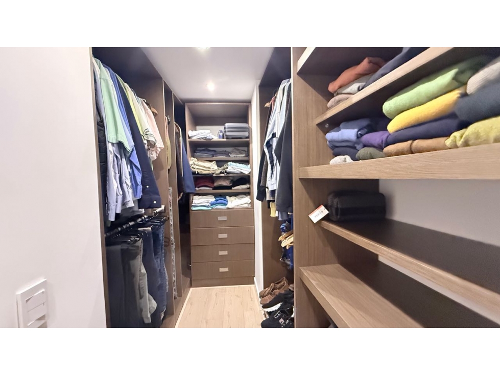 Apartamento en venta en Los Rosales, Bogotá · foto 5 de 16