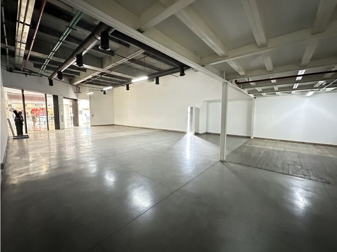 Local en venta en Jesus Nazareno, Medellín, 246 m² · foto 9 de 15