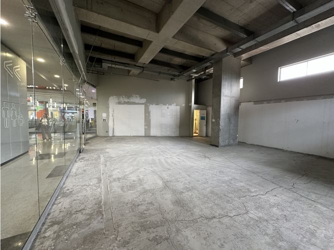 Local en venta en Jesus Nazareno, Medellín, 119 m² · foto 2 de 9