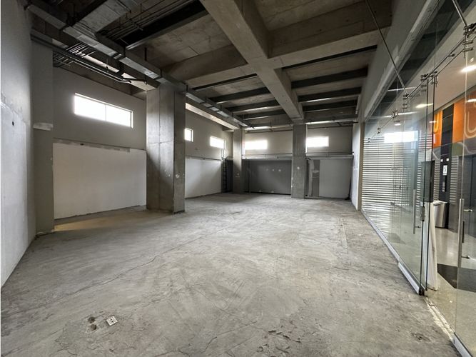 Local en venta en Jesus Nazareno, Medellín, 119 m² · foto 5 de 9