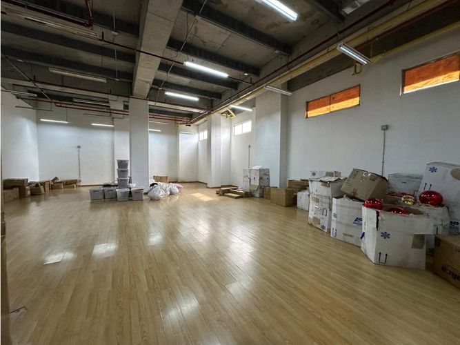 Local en arriendo en Sevilla, Medellín, 165 m² · foto 3 de 5