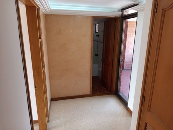Apartamento de 2 alcobas en arriendo en Laureles, Medellín, 220 m² · foto 5 de 24