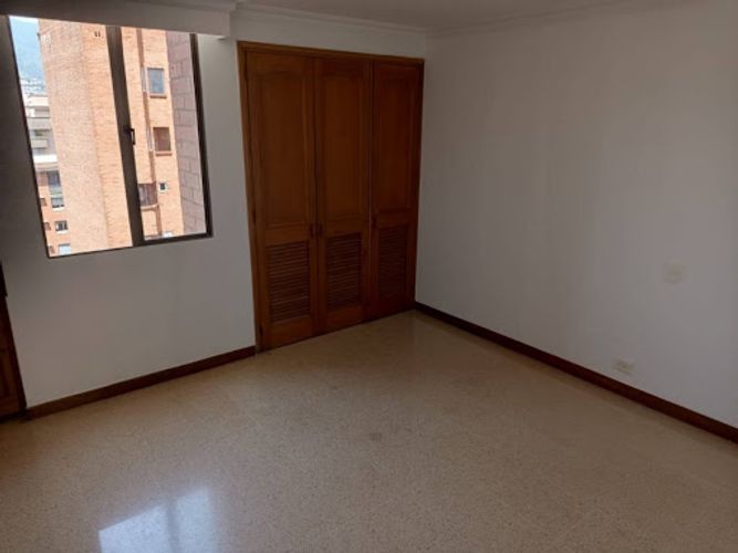 Apartamento de 2 alcobas en arriendo en Laureles, Medellín, 220 m² · foto 7 de 24