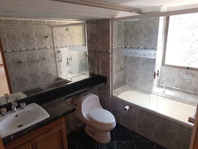Apartamento de 2 alcobas en arriendo en Laureles, Medellín, 220 m² · foto 12 de 24