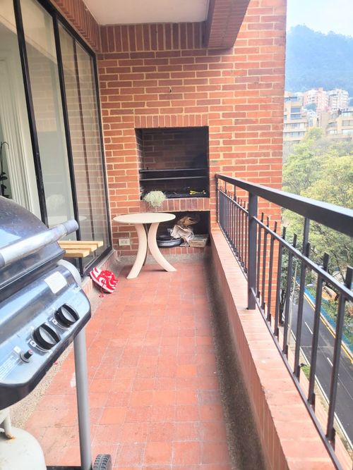 Apartamento de 4 alcobas en venta en La Cabrera, Bogotá, 294 m² · foto 5 de 24