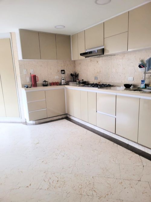 Apartamento de 4 alcobas en venta en La Cabrera, Bogotá, 294 m² · foto 13 de 24