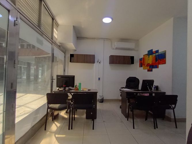 Local en venta en Laureles, Medellín, 45 m² · foto 9 de 10