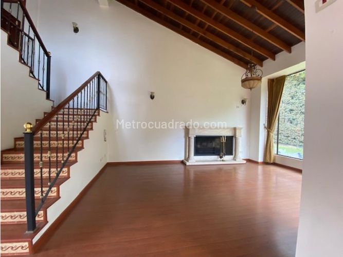 Casa de 5 alcobas en venta en Cc Fontanar, Cajicá, 320 m² · foto 2 de 12