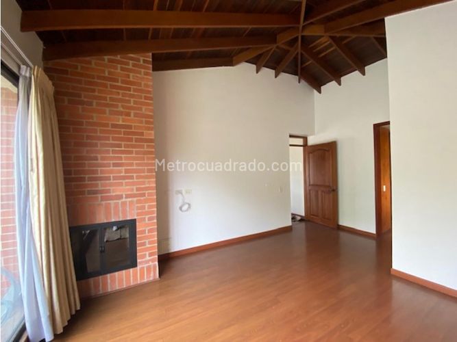 Casa de 5 alcobas en venta en Cc Fontanar, Cajicá, 320 m² · foto 3 de 12