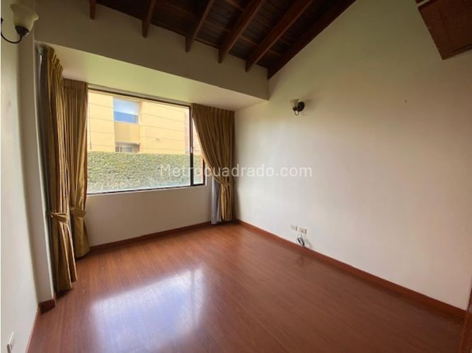 Casa de 5 alcobas en venta en Cc Fontanar, Cajicá, 320 m² · foto 11 de 12
