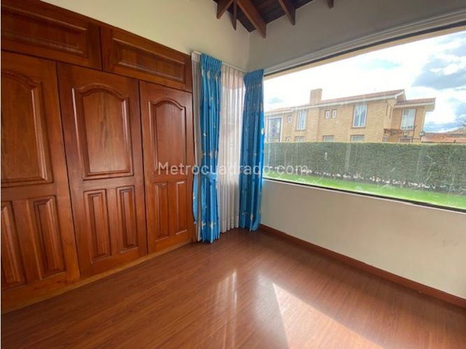 Casa de 5 alcobas en venta en Cc Fontanar, Cajicá, 320 m² · foto 12 de 12