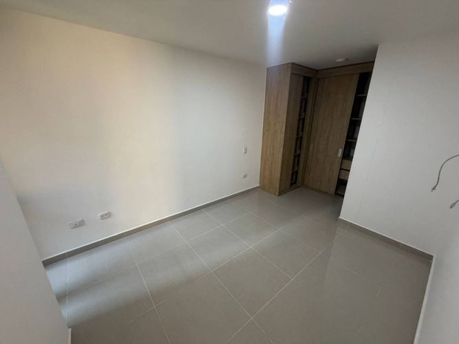 Apartamento de 3 alcobas en venta en Cañaveral, Floridablanca, 90 m² · foto 7 de 12